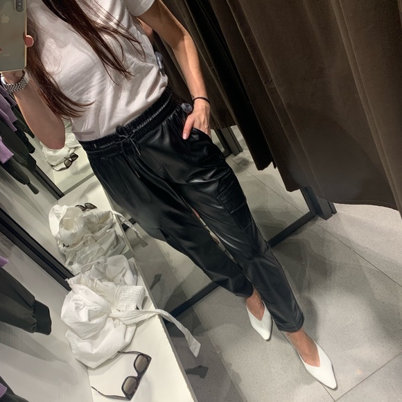 Meet your Posher, Anna - Picture 1 of 1